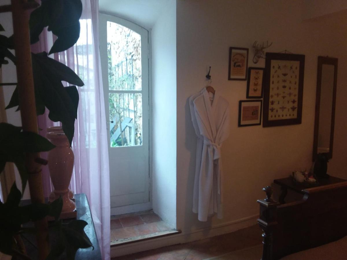 L'Ancienne Boulangerie Bed & Breakfast Caunes-Minervois Exterior foto